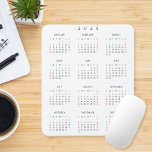 2025 Volledig Jaar Kalender Elegant Huis Kantoor Muismat<br><div class="desc">Aangepaste,  elegante scripttypografie,  eenvoudig zwart-wit,  jaarkalender 2025,  stof- en vlekbestendige mousepad met antislip achterkant,  voor thuis en kantoor. Maakt een geweldig cadeau op maat voor vrienden,  familie,  collega's,  collega's,  voor feestdagen,  kerst,  nieuwjaar.</div>