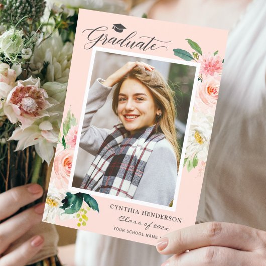 2026 Afgestudeerde Roze Bloem Meisje Afstuderen Aankondiging