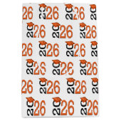 2026 Afstuderen Oranje en Zwart Medium Cadeauzakje (Voorkant)
