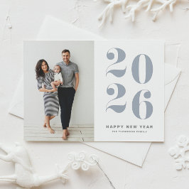 2026 Dusty Blue Bold Typography New Year Photo Feestdagen Kaart