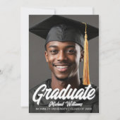 2026 Graduate Photo Bold White Script Graduation Aankondiging (Voorkant)