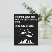 2026 Hold My Beer Briefkaart (Staand voorkant)