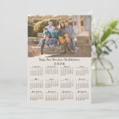 2026 Kalender Beige 2 Aangepaste Foto's Gelukkig N Feestdagenkaart (Staand voorkant)