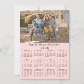 2026 Kalender Roze 2 Custom Foto's Gelukkig Nieuwj Feestdagenkaart (Voorkant)