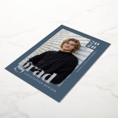 2026 Modern Blue 4 Photo Graduation Silver Folie Uitnodiging (Gedraaid)