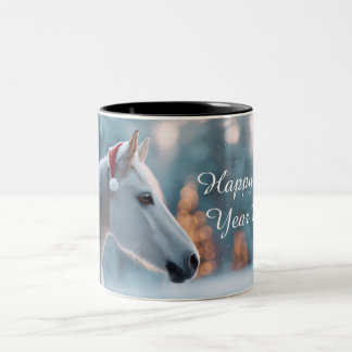 2026: Paard in het Pet van de Kerstman Tweekleurige Koffiemok