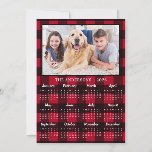 2026 Red Buffalo Plaid Familie Hond Fotokalender Feestdagenkaart (Voorkant)