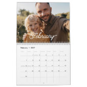 2027 Aangepaste gezelfoto moderne script jaar Kalender (Feb 2027)