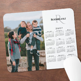 2027 Kalender Aangepaste foto Monogram Naam op Wit Muismat