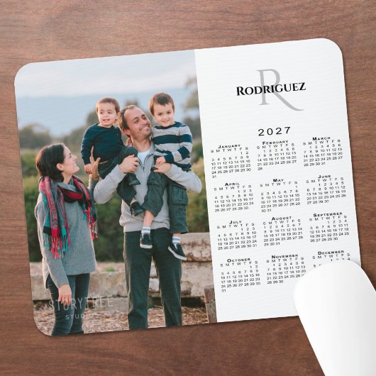 2027 Kalender Aangepaste foto Monogram Naam op Wit Muismat