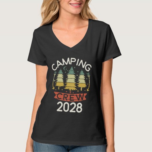 2028 Camping Crew Family Camping Trip Matching New T-shirt (Voorkant)