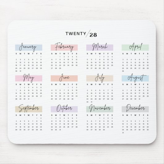 2028 VOLLEDIGE JAAR KALENDER PASTEL HANDGESCHREVEN MUISMAT (Voorkant)