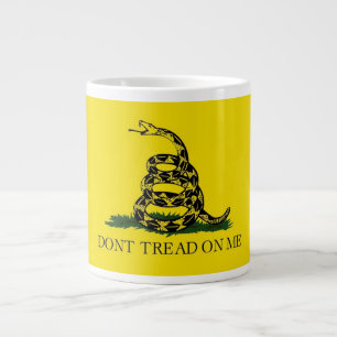 20 oz. koffiekop met Gadsden-vlag - Trap niet op m Grote Koffiekop