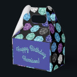 20 Sided Dice DND Games Kids Birthday Party Bedankdoosjes<br><div class="desc">Deze schattige, kleurrijke, schattige 20-zijdige DDND-spelletjes verjaardagsfeestjes zijn perfect voor een kerkers en draken, die het thema van het spelletje van kinderen tijdens hun verjaardag vieren! Pas de tekst aan om ze zelf te maken. Het moderne uiterlijk en gevoel is de perfecte manier om je kleine te vieren die graag...</div>