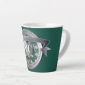 20e bruiloft Jubileum Emerald Heart Medallion Latte Mok (Rechterhoek)