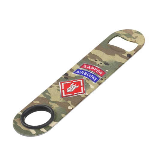 20e Engineer Brigade Sapper Speed Flessenopener (Voorkant Gekanteld)