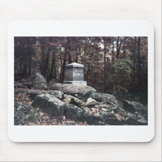 20e Maine Memorial over Little Round Top Gettysbur Muismat