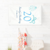 20e verjaardag blauwe strik cake naam datum pastel spandoek (Insitu)
