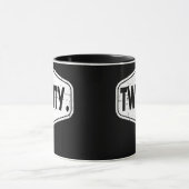 20e verjaardag van de 20-jarige jongen of meisje mok (Midden)