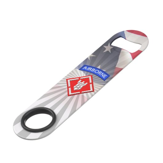 20e werktuigkundige brigade-in de lucht speed flessenopener (Voorkant Gekanteld)