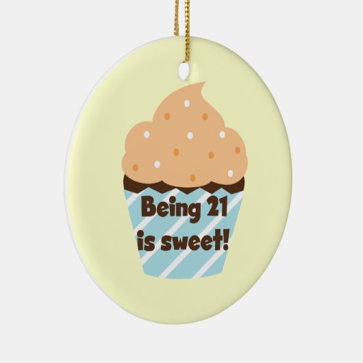 21 is Sweet Birthday T-shirts en cadeautjes Keramisch Ornament (Rechts)