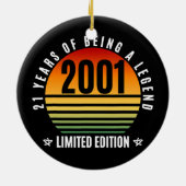 21 jaar oude cadeauretro 2001 Limited Edition 21st Keramisch Ornament (Achterkant)