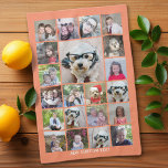 21 Photo Collage - Raster met extra Tekst - koraal Theedoek<br><div class="desc">Een ontwerp met een basisachtergrond. Gebruik tot eenentwintig vierkante foto's om een uniek en persoonlijk cadeau te creëer. Een leuk raster met een gebied om tekst toe te voegen. Als u de afbeeldingen moet aanpassen,  klik op het aanpassingshulpmiddel om veranderingen aan te brengen.</div>