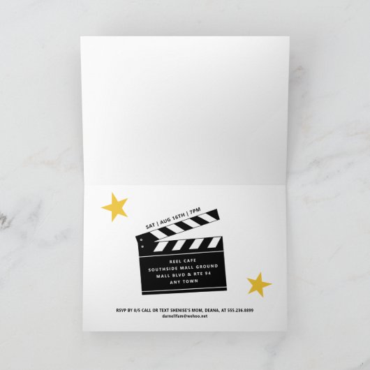 21e of elke verjaardag leuk diner en filmfeest (Binnen)