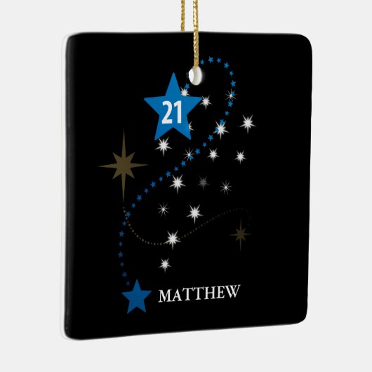 21e verjaardag blauw en zwart gepersonaliseerd keramisch ornament (Rechts)