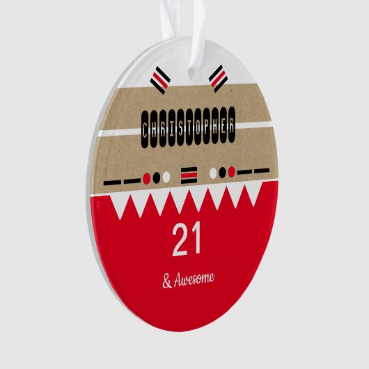 21e verjaardag geweldige rood en wit ornament (voorkant)