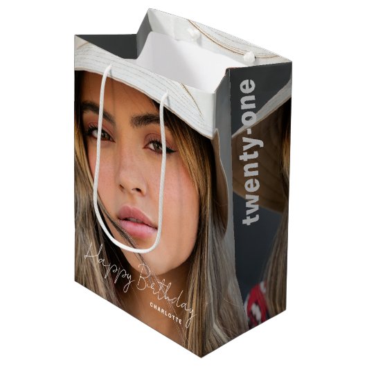 21e verjaardag Trendy gepersonaliseerde foto Medium Cadeauzakje (Voorkant Gekanteld)