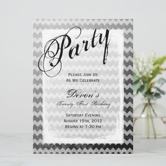 21e verjaardag van de zwarte Chevron Grunge Invite Kaart (Staand voorkant)