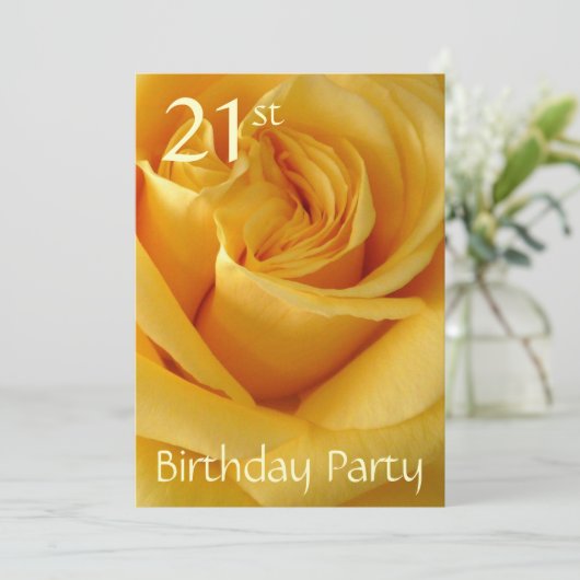 21e verjaardag viering-gele Rose Kaart (Staand voorkant)