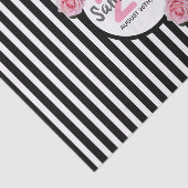 21e verjaardag zwarte witte strepen roze rozen tissuepapier (Detail)