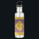 21ste Jubileum voor weddenschappen Waterfles<br><div class="desc">Ik ontwierp deze waterfles gewijd aan hun 21ste trouwdag met een knik voor de traditionele geschenken van olietsteen en messing om hun mijlpaal te markeren in dit klassieke,  onderschatte design.</div>