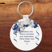 21ste marineblauw-ballonnen ter zee sleutelhanger (Achterkant)