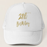 21ste verjaardag Gold Foil en White Trucker Hat Trucker Pet<br><div class="desc">21ste verjaardag goudolie en witte trucker voor haar.</div>