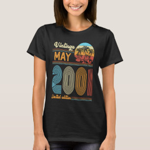 22 jaar  geboortedag mei 2001 Vrouwen Mannen T-shirt