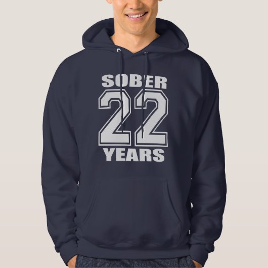 22 JAAR Sober White op Donker Hoodie (Voorkant)