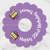 22e verjaardag taart met kaarsen chocolade ijsjes wijnglaslabel (Voorkant)