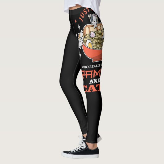 23.Alleen een meisje dat echt van Ramen en Katten Leggings (Links)