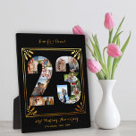 23e bruiloft Jubileum nummer 23 Fotocollage Fotoplaat<br><div class="desc">Creëer uw eigen unieke 23e weddenschap Jubileum Foto Collage met enkele van uw favoriete foto's van de afgelopen 23 jaar. Dit elegante zwarte en goudontwerp kenmerkt een aantal 23 gestormde fotocollage met een lijst van de kunstdecostijl en manuscripttypografie. De sjabloon is klaar voor gebruik om uw namen, aangepaste tekst en...</div>