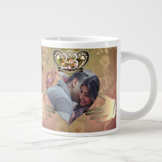 23e bruiloft Jubileum Topaz Claddagh Grote Koffiekop (Rechts)