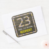 23e verjaardag: Bloemennummer, Faux Wood Look, Naa Vierkante Sticker (Envelop)