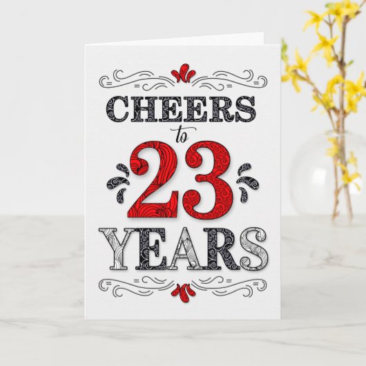 23e verjaardag Proost in rood wit zwart patroon Kaart (Gele Bloem)