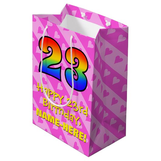 23e verjaardag: vuurroze hartstrepen; regenboog 23 medium cadeauzakje (Achterkant Gekanteld)