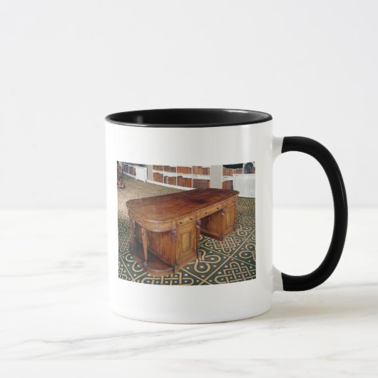 24:Desk van Thomas Chippendale Jr, 1805 Mok (Rechts)