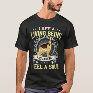 24 Ik Zie Een Levend Wezen Ik Zie Een Vriend Ik Vo T-shirt