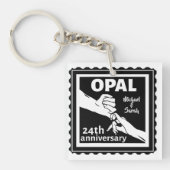 24e trouwdag traditionele opal sleutelhanger (Voorkant)