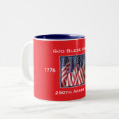250th Anniversary USA Patriotic God Bless America Tweekleurige Koffiemok (Voorkant links)
